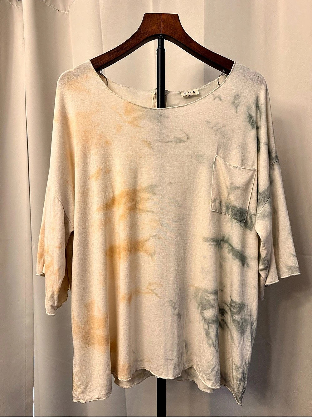 POL Abstract Tunic in Cream & Green Size Medium super soft